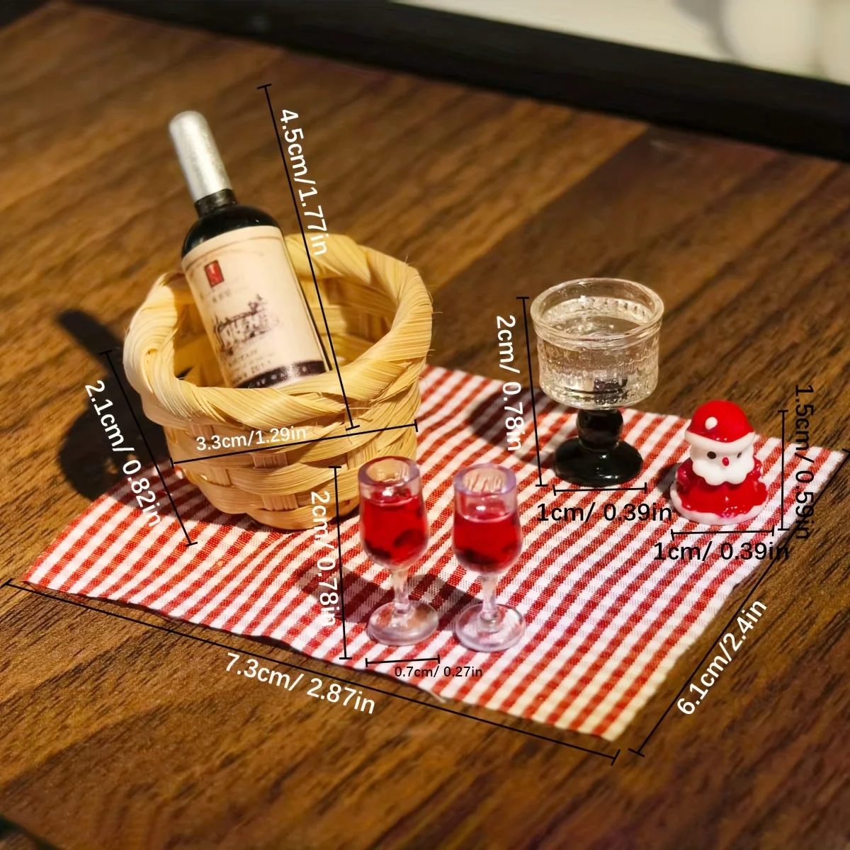 1/12 Scale Miniature Christmas Wine Basket Set with Santa Figure Mini Wine Bottle Cups And Checkered Table Mat for 1/12 Dollhous