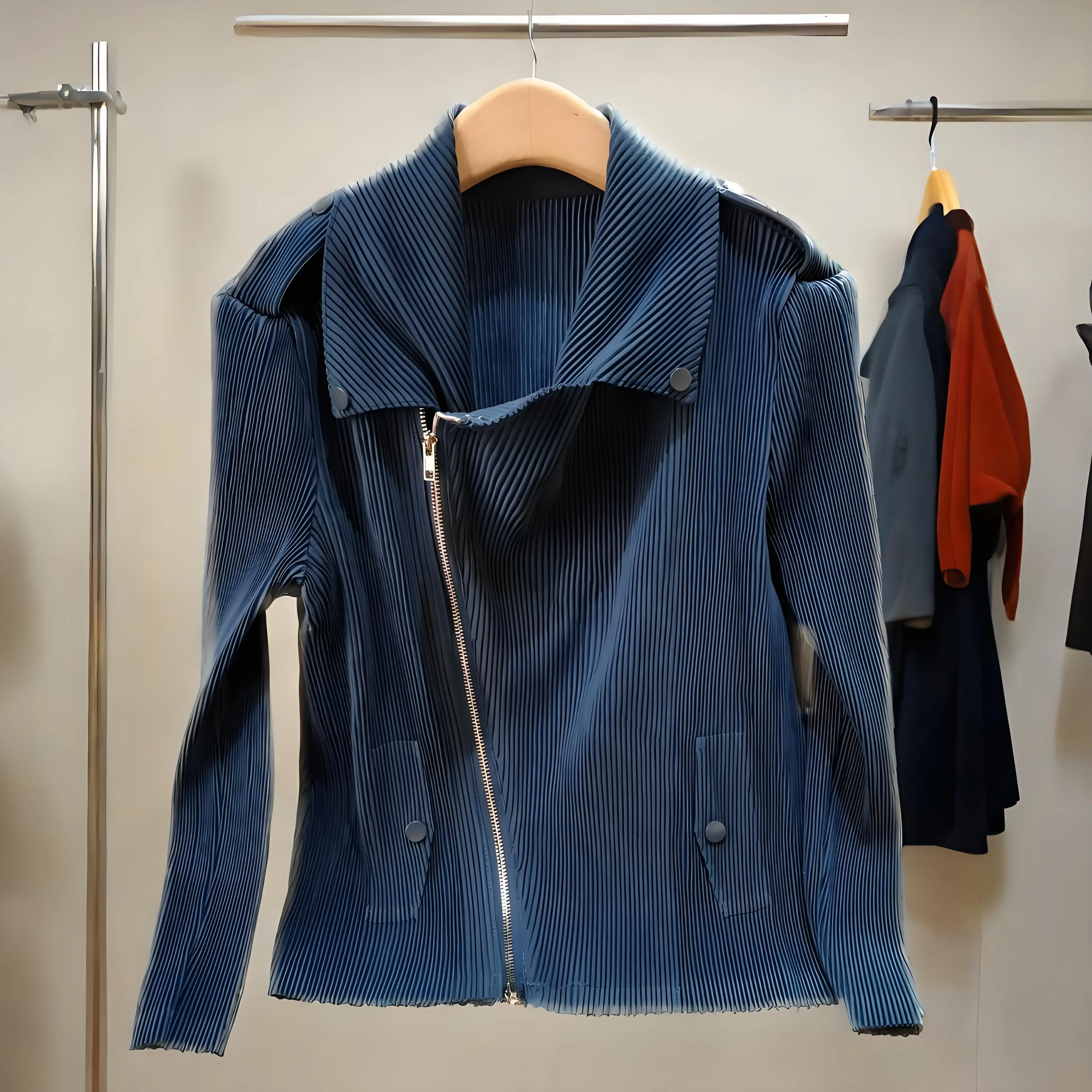 

Miyake Autumn and Winter 2025 Retro Fried Street Biker Large Lapel Solid Color Jacket Female Casual Jacket Zipper Long-sleeved