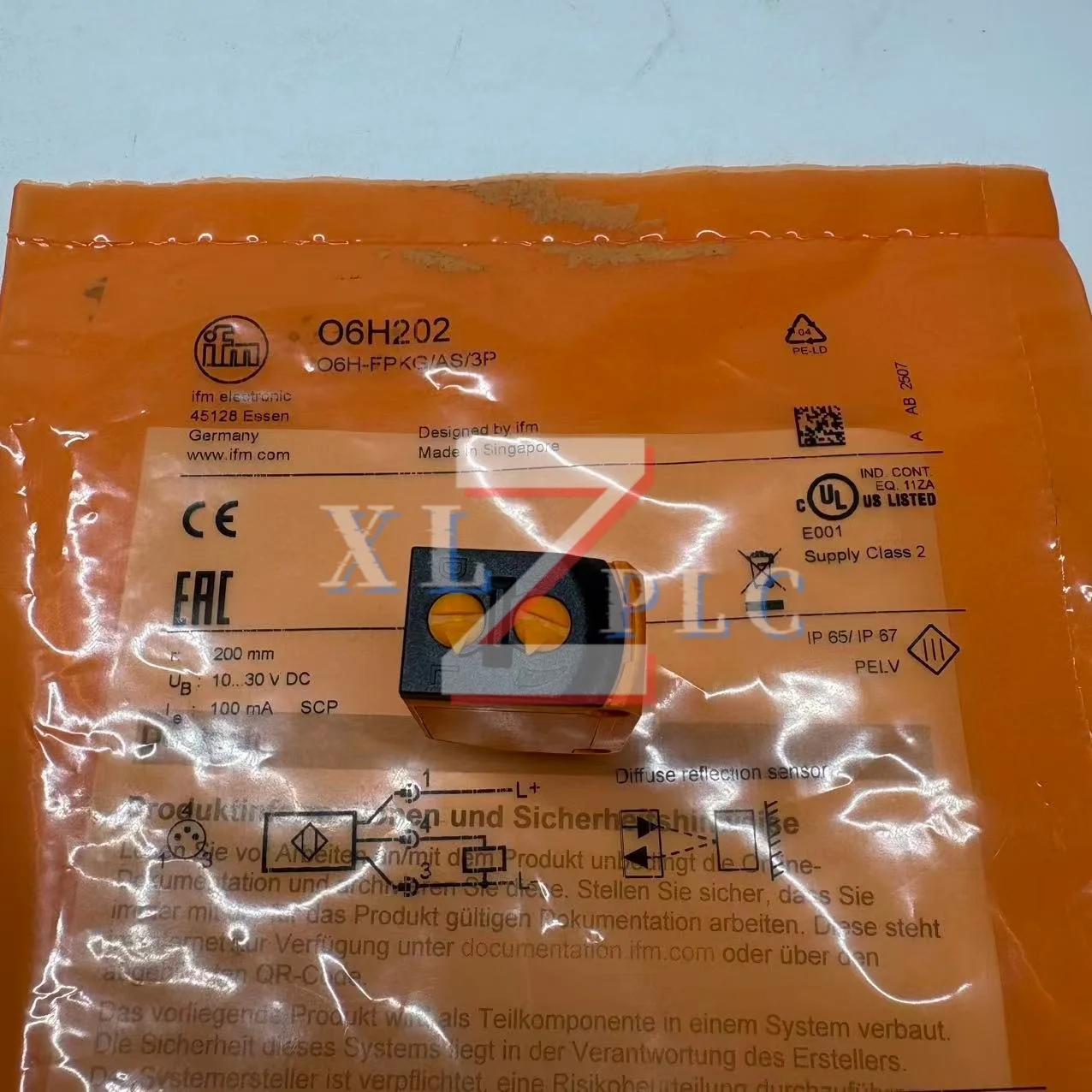 100%NEW Photoelectric sensor   O6H202 O6H-FPKG/AS/3P