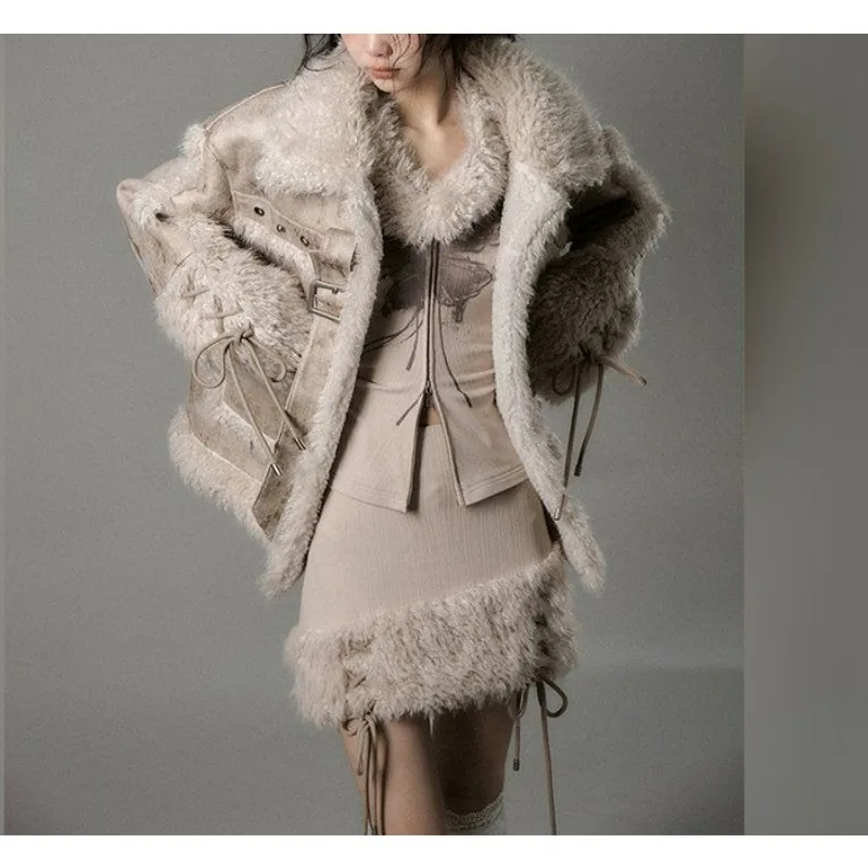 

Winter Retro Niche Design Chic Coat Versatile Skirt Fried Street High-end Temperament Set Two-piece Set