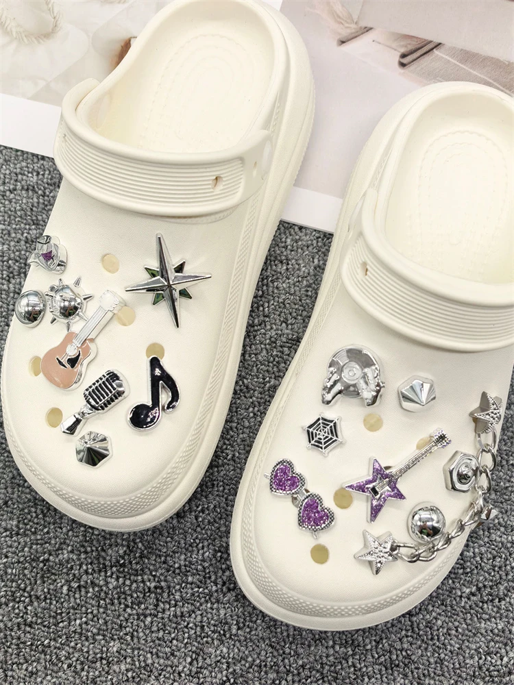 16PCS Rock Music Guitar Clog Shoe Charms Punk Chains Decorations Microphone Shoe Buckles DIY Accessories Star Shoe Clips Decor