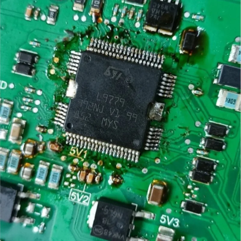 

1PCS/LOT L9779WD-SPI-TR L9779 Automotive computer board fuel injection IC chip