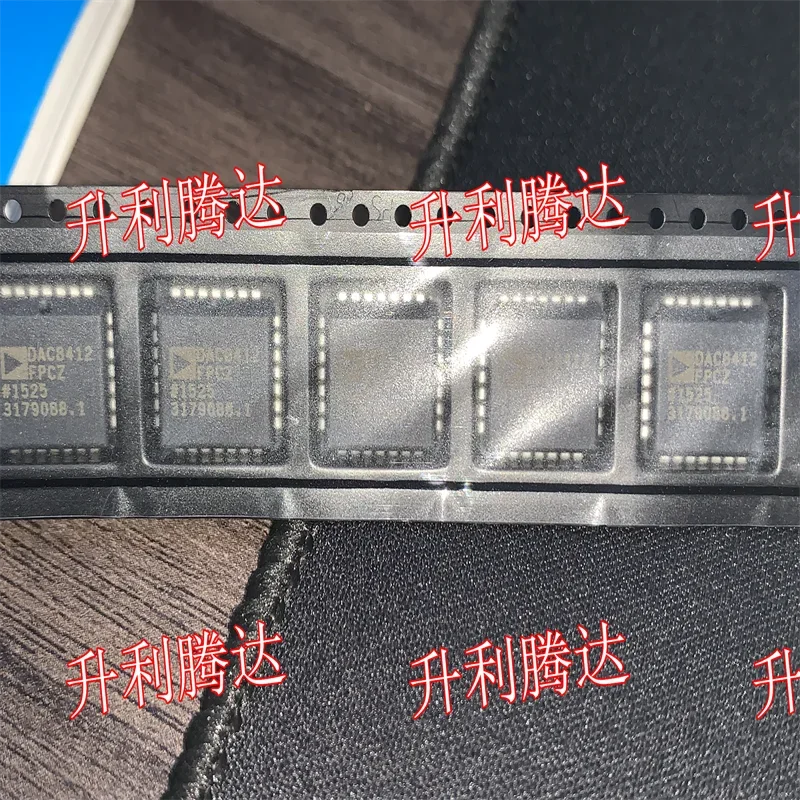

100% Original New DAC8412FPCZ PLCC28 5PCS/LOT Data Acquisition - Digital-to-Analog Converter (DAC)