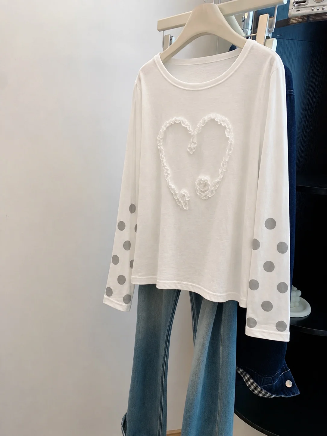 Romantic Atmosphere round Neck Long Sleeve Women's Loose T-Shirt with Polka Dot Cuffs Versatile Base Layer Creative Pattern C...
