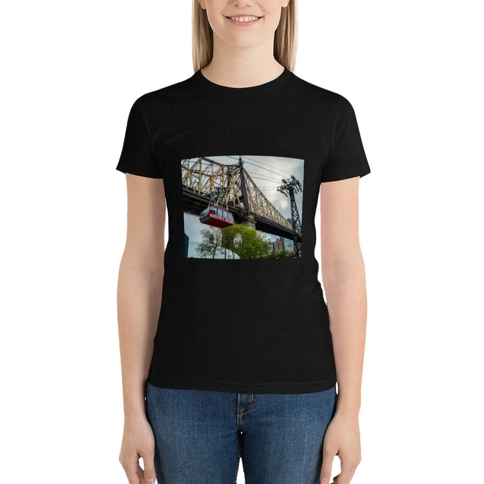 

Roosevelt Island Tram, Queesnboro Bridge T-Shirt kawaii clothes anime clothes korean Women's clothes