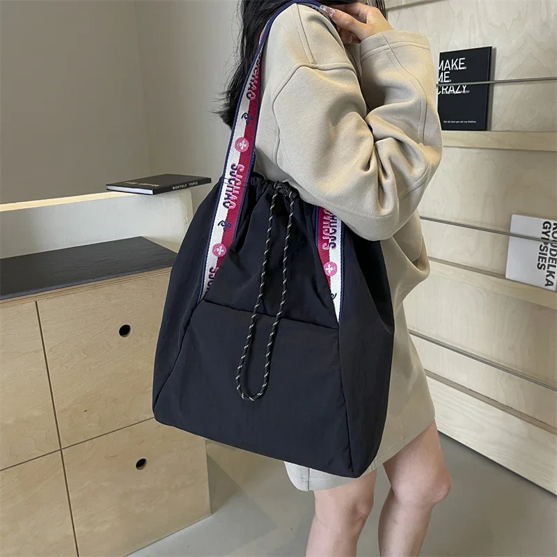 Large Capacity Fashion Nylon Shoulder Bag Solid Colorful Shoulder Strap Casual Backpack 2024 Hot Sale Bags for Women Bolsa