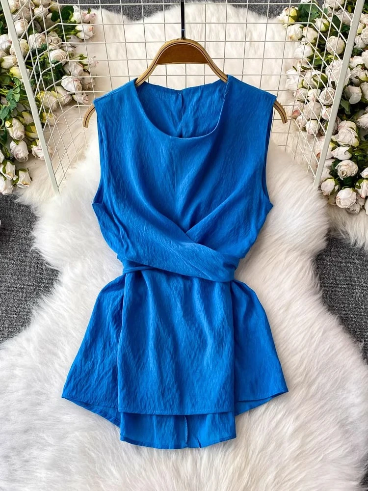

2025 Summer New Shirts Solid Color Bandage Design O Neck Sleeveless Blouses Female Slim Tops All Match Fashion Women's Clothing