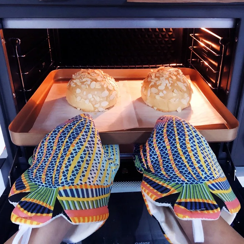 

1 Pair Deep Sea Fish Oven Gloves Heat-Resistant Baking Mitts for Microwave & Barbecue Kitchen Accessories Cotton Lining