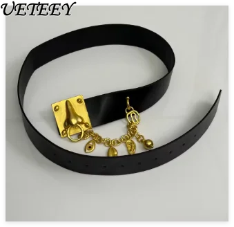 

Новый модный повседневный кожаный ремень 2026 года, однотонный, универсальный, для женщин, на все сезоны, из ПУ кожи, с металлической цепочкой