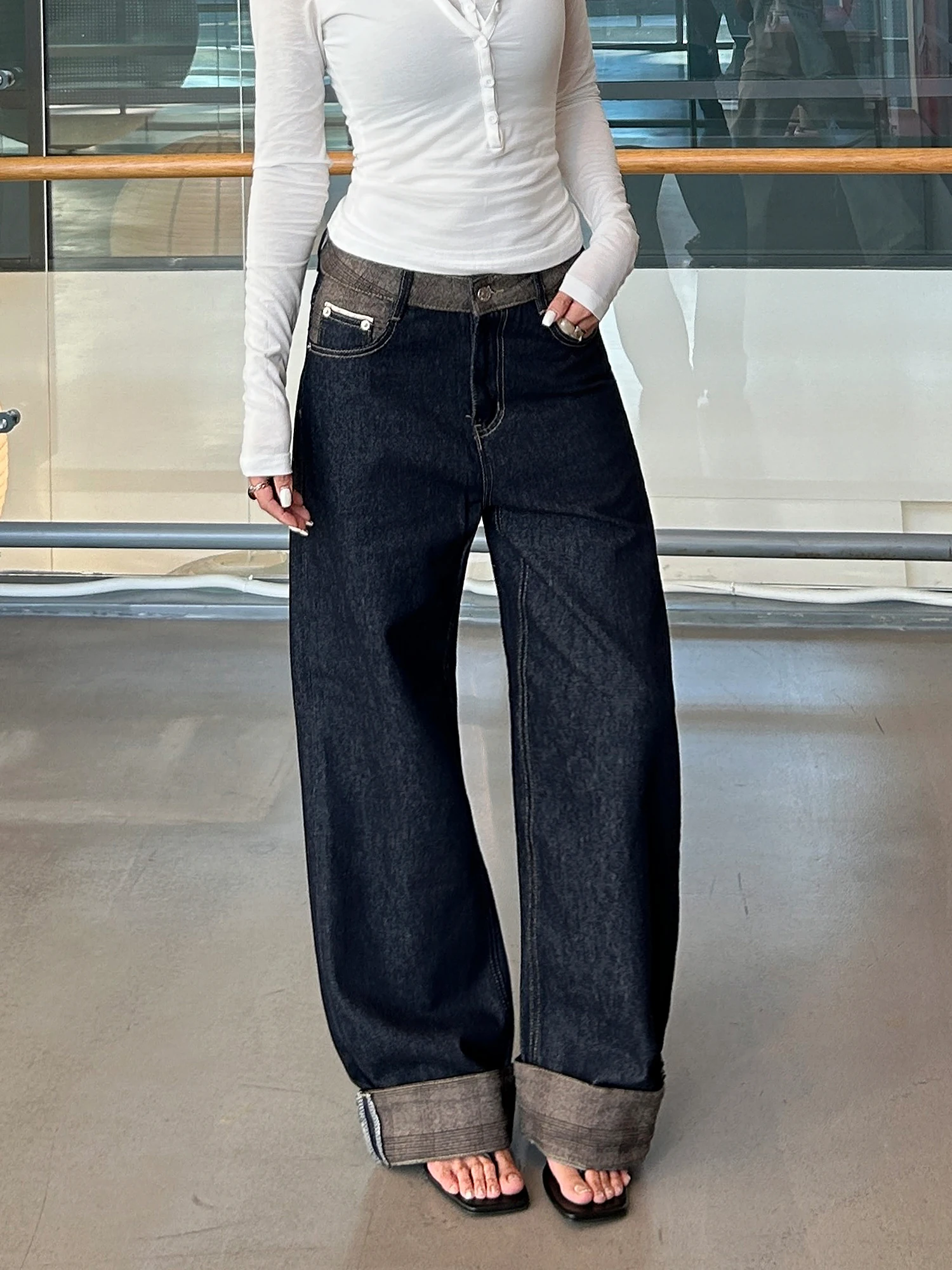 

Retro American Plaid Splicing Wide Leg Jeans Loose Fit Straight Cut Cotton Denim Pants with Zipper for Women All Seasons