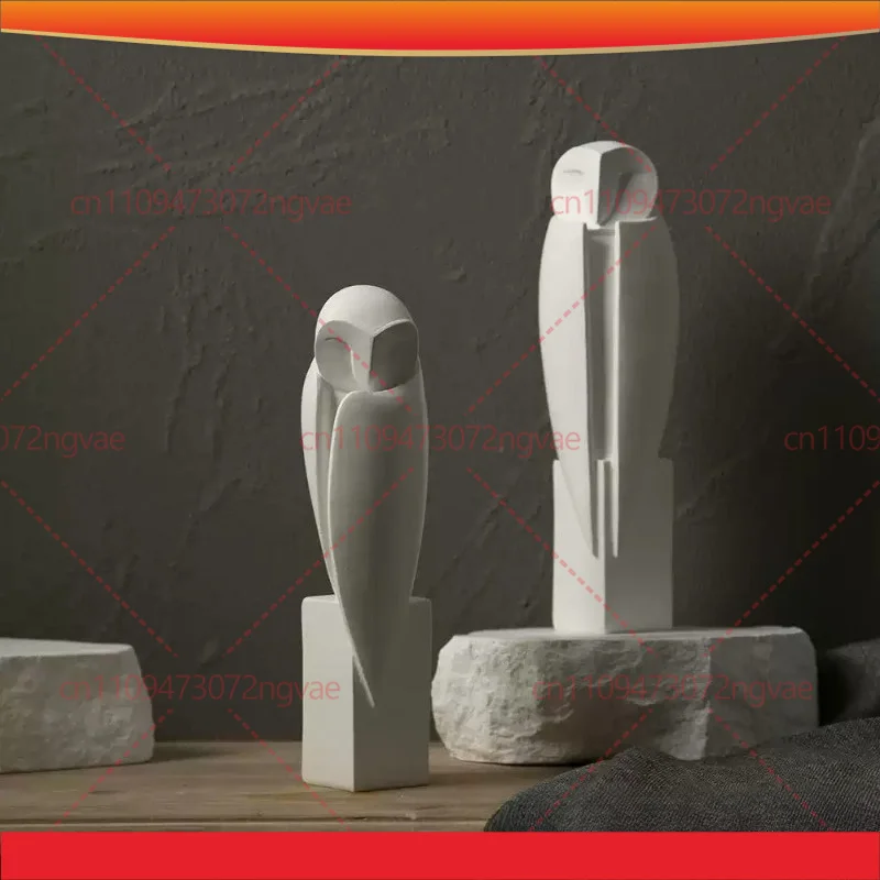 1PCS Modern Minimalist Cloak Owl Figurine Creative Recluse Style Resin Ornament for Showroom Study Room TV Cabinet Decor