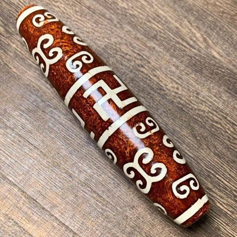 Wholesale Tibetan old agate with the swastika pattern, weathered old dzi beads, loose beads, accessories, pendants, six-characte