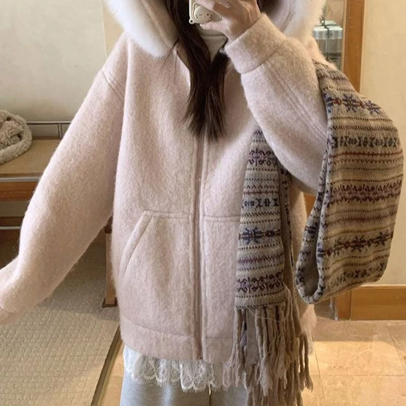 

Winter New Style Big Fur Collar Hooded Jacket for Women, Sweet and Atmospheric Woolen Coat