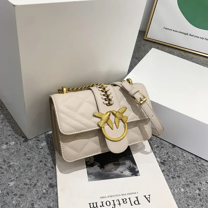 حقيبة نسائية جديدة ابتلاع بسيطة ريترو خفيفة الوزن مربعة الشكل بتصميم سلسلة صغيرة حقيبة كروس حقيبة مومياء