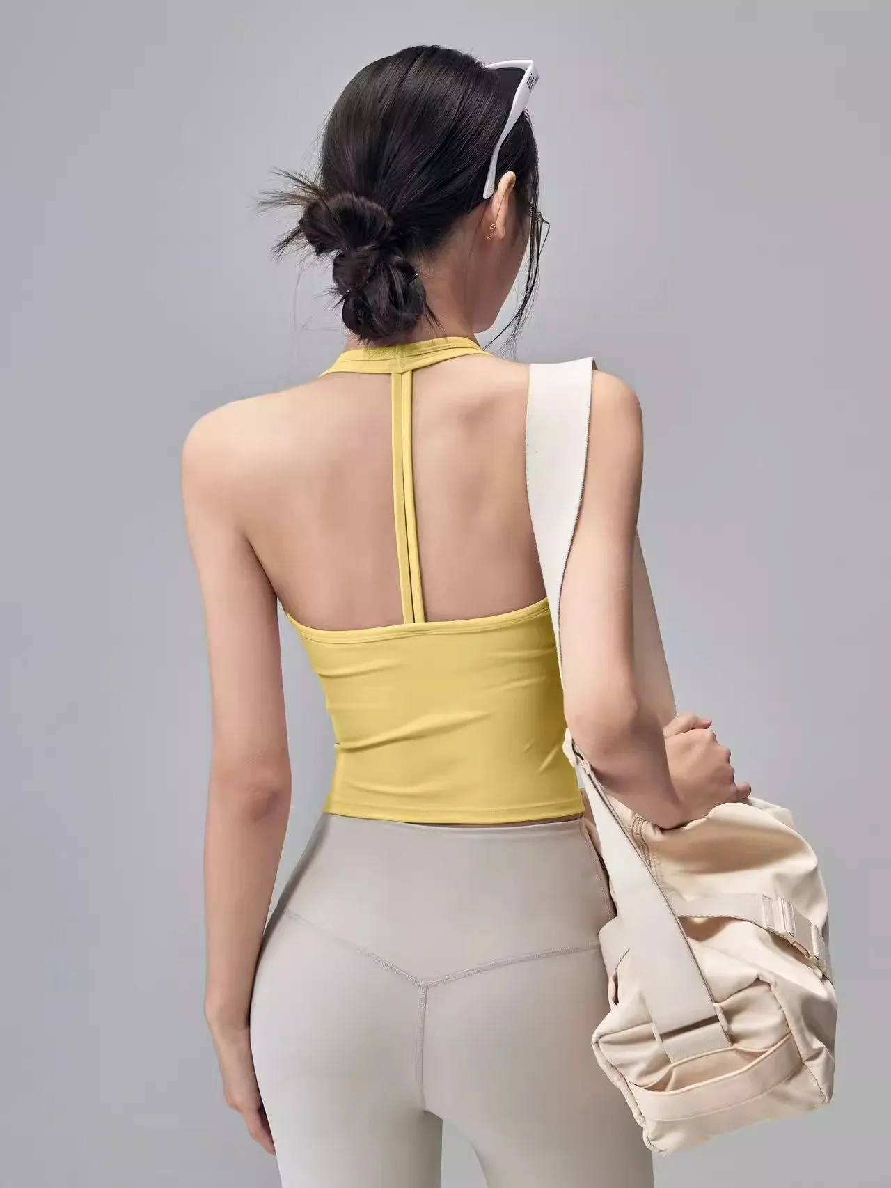 Atmungsaktive Sport-BH-Polster für Damen, Push-up-BH mit hängendem Hals, sexy Sport-Weste mit offenem Rücken, Yoga-Tanktop, Fitness- und Trainings-Top für das Gym – Detail 10