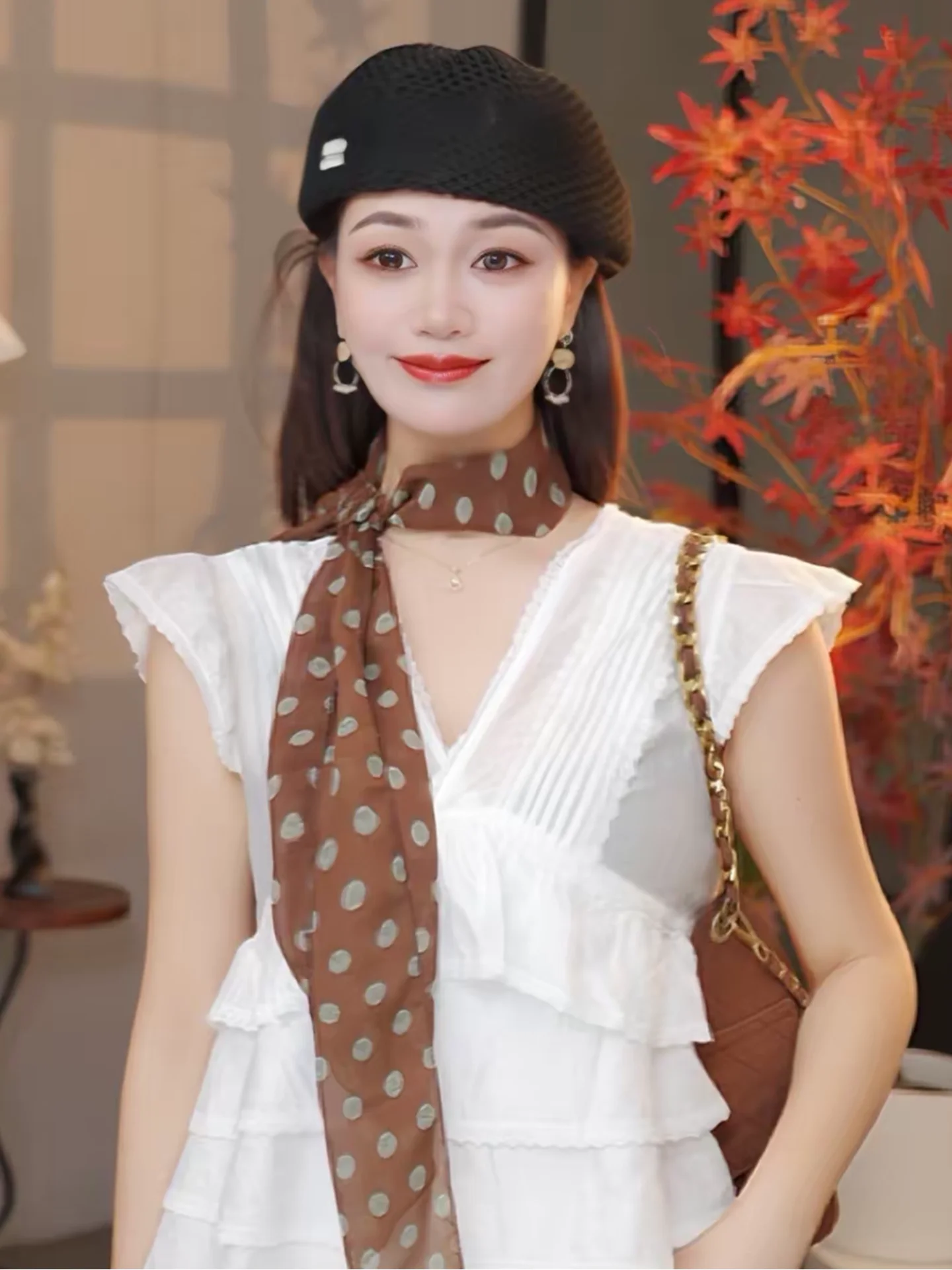 fashionable-knitted-hollow-out-beret-hat-women's-large-head-size-advanced-face-slimming-casual-short-brim-hat-sun-protection