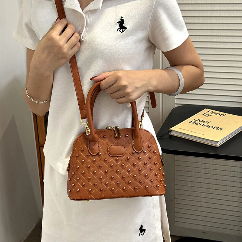 

2025 New Women's Luxury Studded Shell Cross-body Bag, Spacious Shoulder Tote, Versatile for Daily Commute & Casual Use