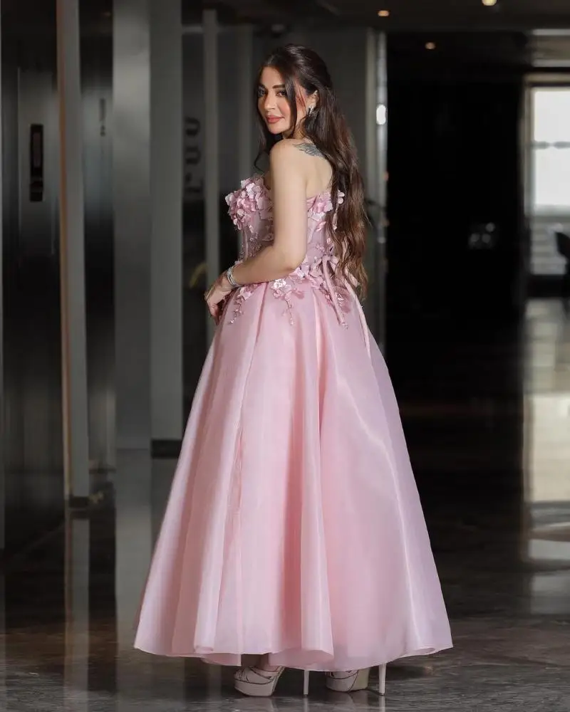 Gorgeous 3D Flowers Strapless Long Prom Dress Saudi Aribia Woman Satin Evening Dress Formal Occasion Wedding Gowns فساتين سهرة