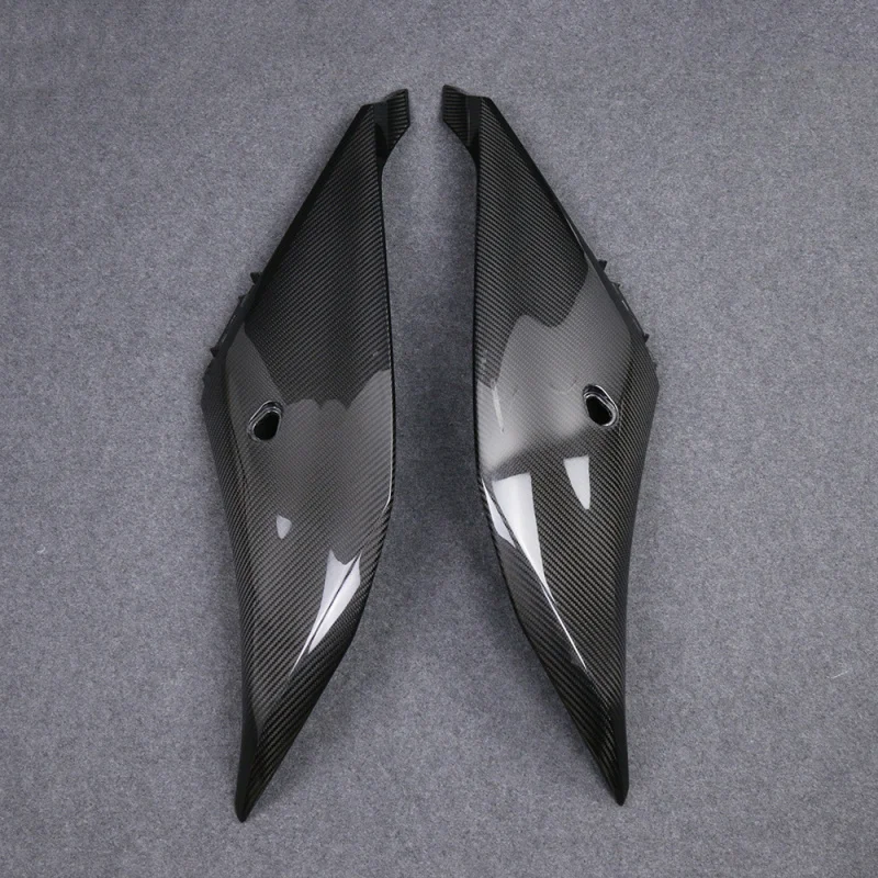 Aplicável ao novo r3 frente grande painel lateral de fibra carbono acessórios da motocicleta carenagem