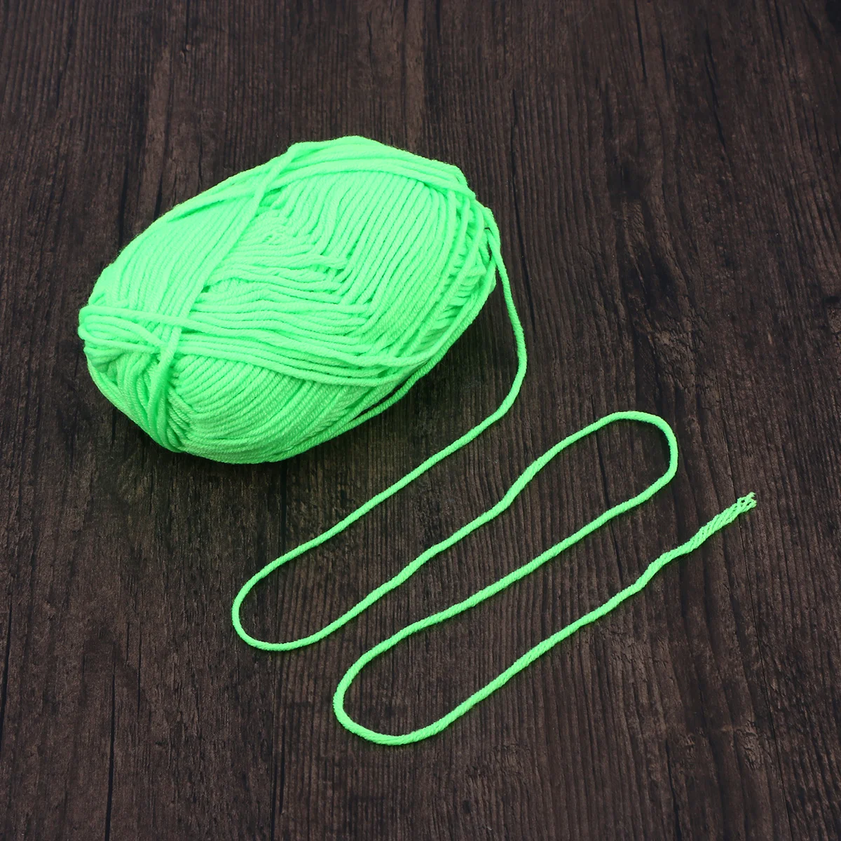 

Milk Cotton Yarn Chunky Soft Warm Fluorescent Green 50G Handwoven Crochet Knitting Wool for Sweaters Hats Scarves DIY