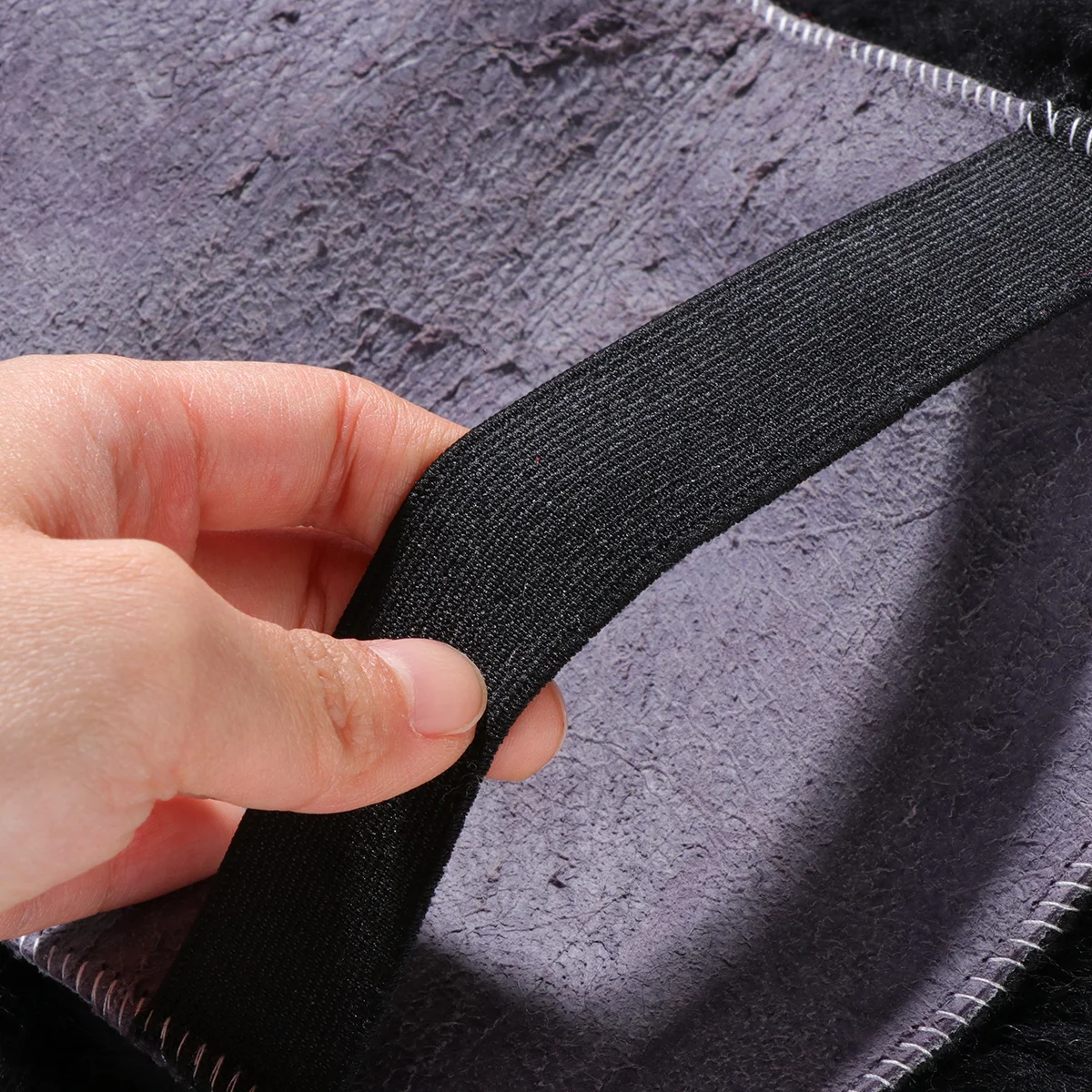

Car Center Armrest Wool Pad Black Premium Soft Elastic Band Winter Cushion No Drilling Auto Center Armrest Cushion