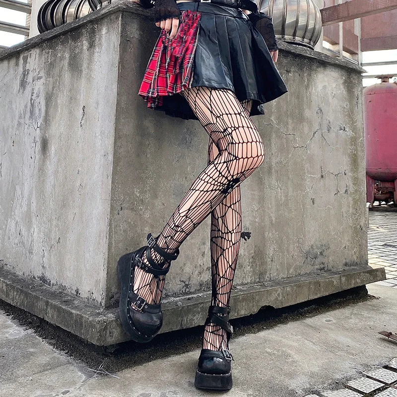 Gut aussehende hübsche dunkle Halloween-Netzsocken für Damen, schöne Totenkopf-Strumpfhose, schwarz, einfarbig, süßer, cooler Mädchen-Stil, schöne Socke