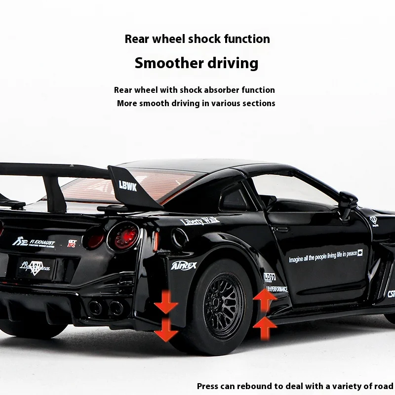 1:32 GTR-CSR2 Alloy Car Model w/ Pull-Back Action, Collectible Racing Toy for Kids, Fun Auto Enthusiast Gift