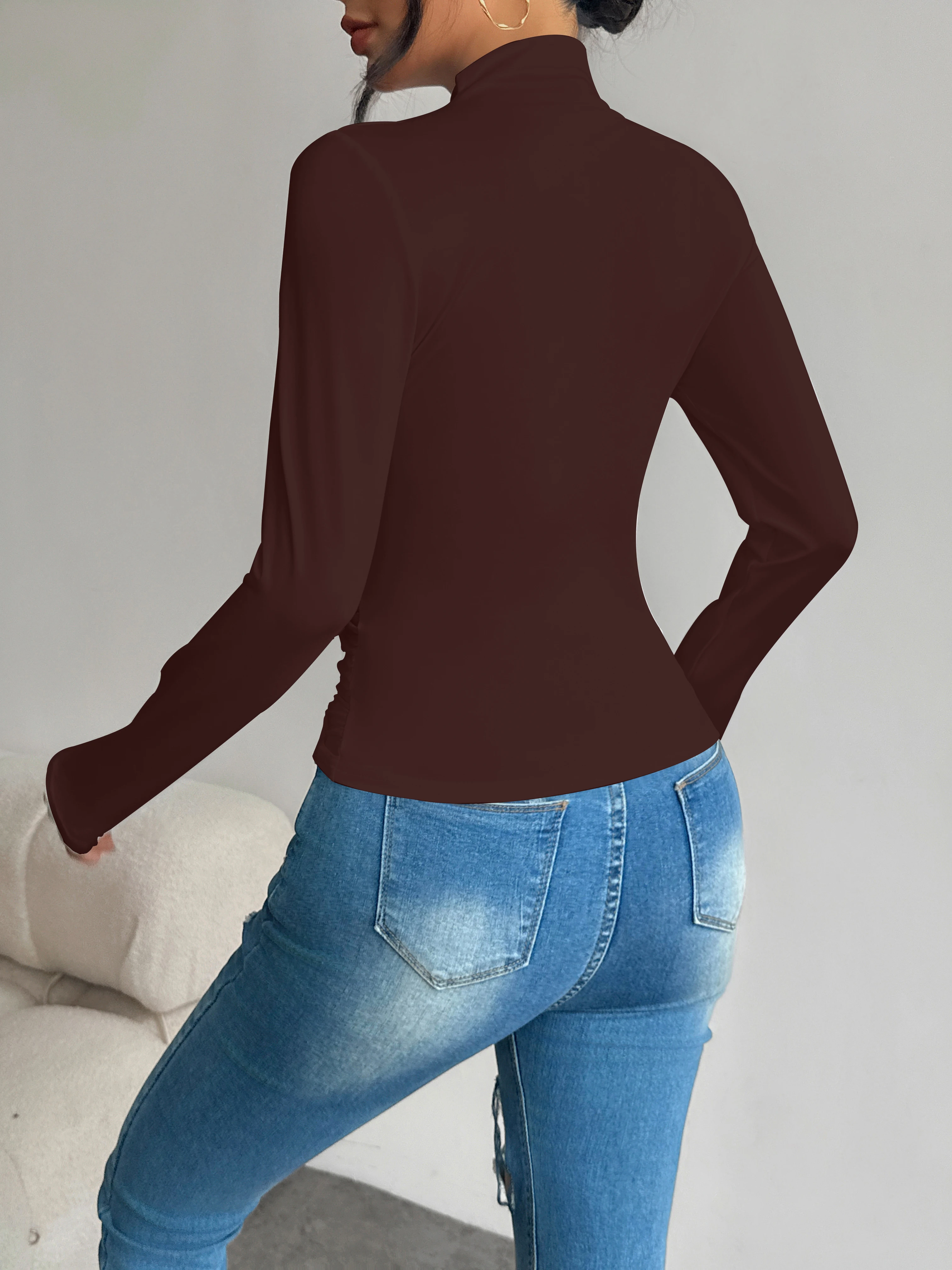 Halbhoher Kragen, plissierte Taille, schlank machendes, langärmliges Basic-Shirt für Damen, vielseitiges Oberteil für Frühling und Herbst. – Detail 4