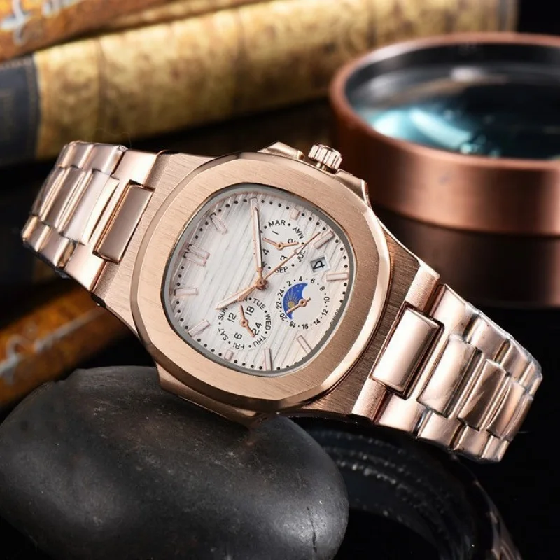 ​ 2025 ساعة كوارتز مربعة فاخرة للرجال والنساء من الفولاذ المقاوم للصدأ والياقوت والكريستال مقاومة للماء 100 متر تصميم بسيط