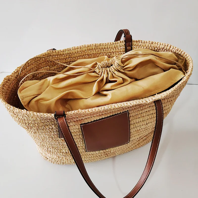 Hand Woven Straw Handbag Bag Women\'s Travel Fashion Bag Trendy Bohemian Literary Fashion Simple Bucket Beach Bag Grocery Bag