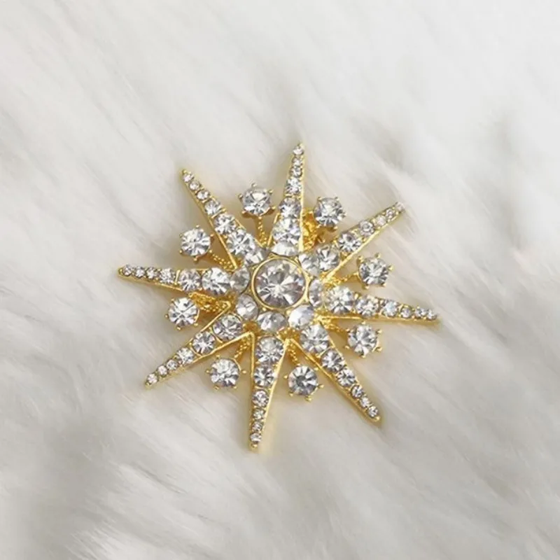 2024 NEW Trendy Luxury Snowflake Brooches Unisex Simple Original Rhinestone Brooch Pins For Women Man Jewelry Gifts Dropshipping