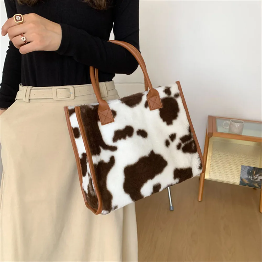 Fashion Women Shoulder Bag Plush Tote Shopper Bag Creative Cow Pattern Pluffy Underarm Bag Girls Fashion Handbags