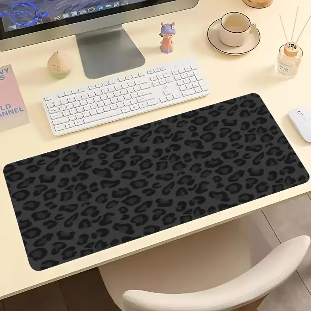 Black Leopard Print Large Desk Mat, Dark Cheetah Pattern XXL Mouse Pad Non-Slip Rubber Stitched Edge Keyboard Table Mat