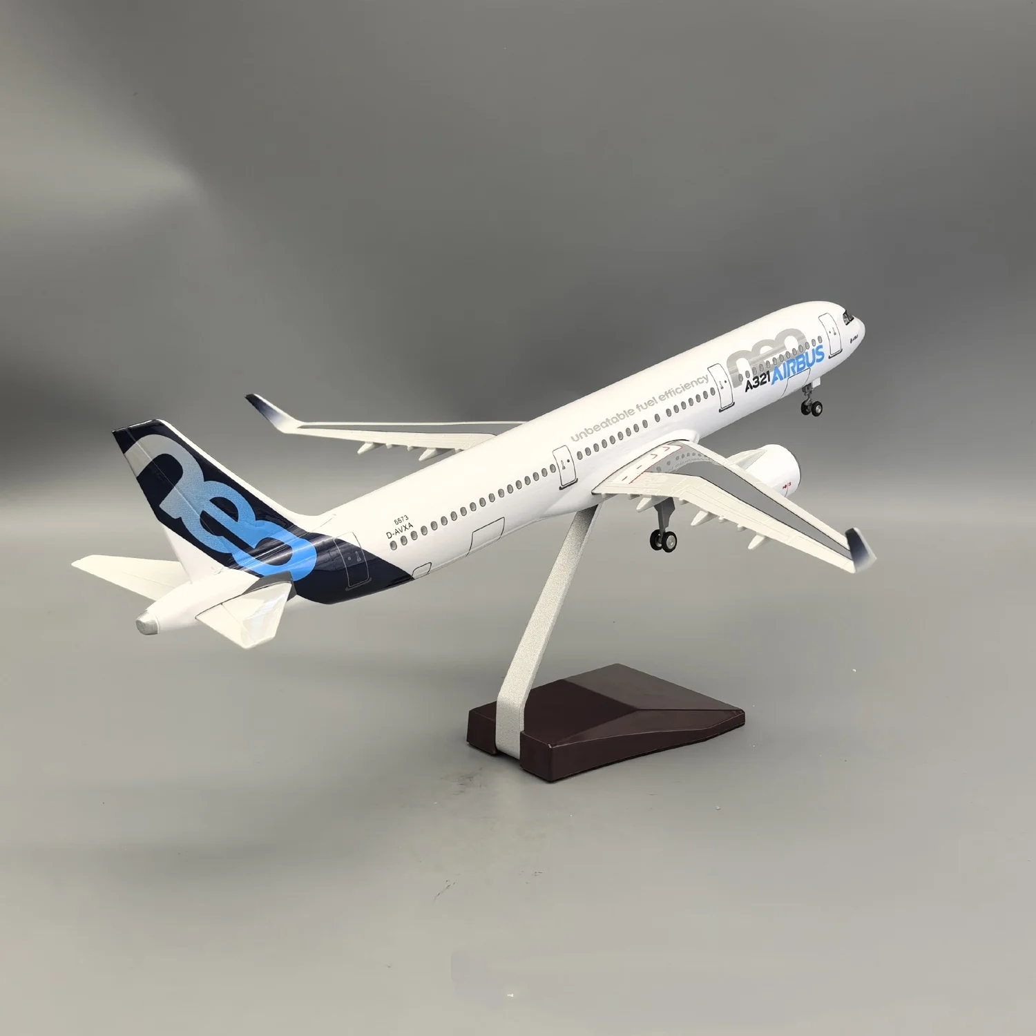 

44CM Plane Model A321 NEO Prototype 1:100 Scale Aircraft Resin Airplane Toy LED Light & Wheel Landing Gear Collected gift