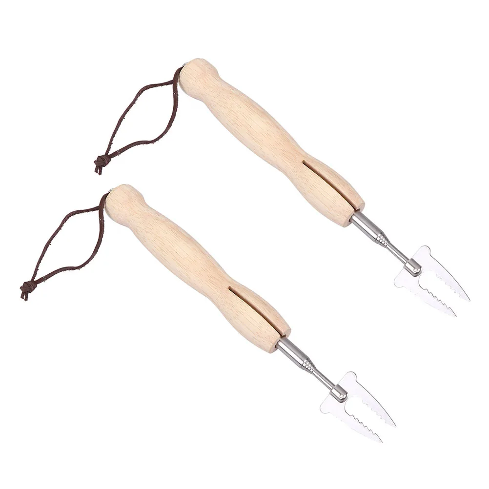

2Pcs Outdoor Telescopic Bbq Forks Retractable Wooden Handle Portable Camping Meat Skewers for Sausages Fish Balls Vegetables