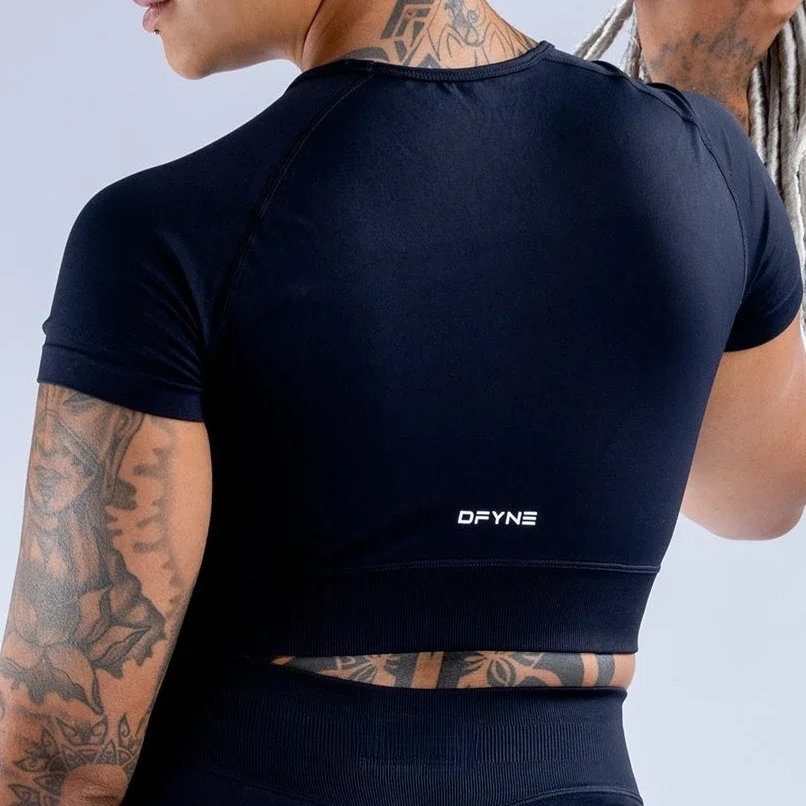 Dfyne Top corto de impacto para mujer, Top de gimnasio de manga corta con logotipo, camisa de Yoga sin costuras, ropa de entrenamiento elástica para Fitness, camisetas para correr