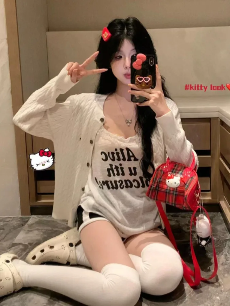 Pure Desire Lace Splice Strap Vest Women Early Autumn Twist Knitted Sweater Coat Rope Sport Shorts Set Ladies Fashion Sun Pro...