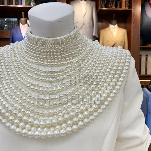 Abbigliamento da festa e vacanza