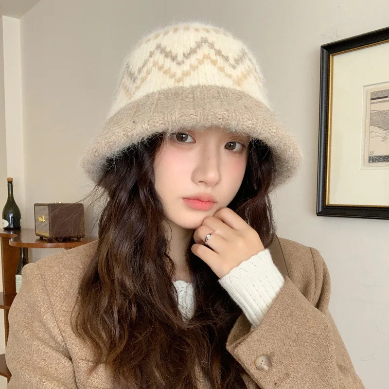 Winter outdoor travel hat for women, fashionable and versatile knitted fisherman hat, bucket hat