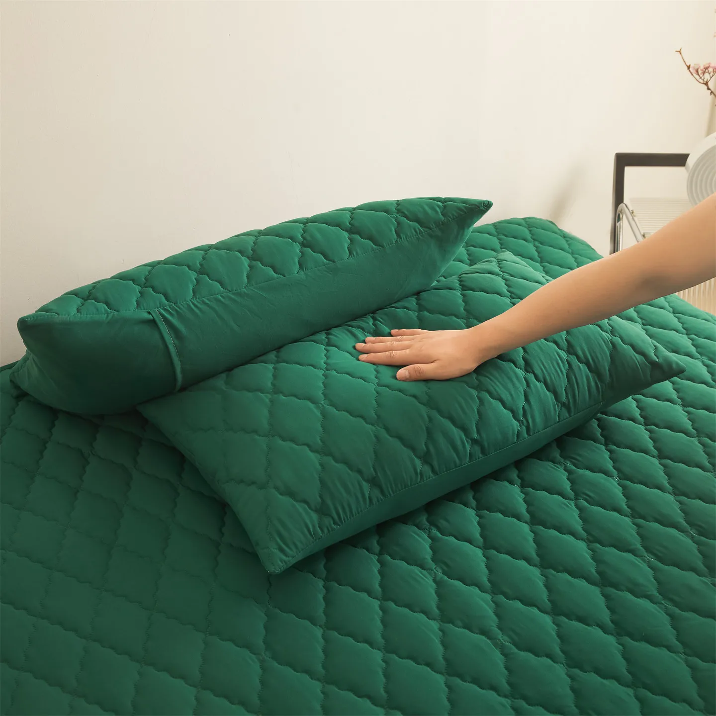 1 Piece / 2Pcs Waterproof Quilted Pillowcase Solid Color Pillow Cover Case 48x74cm Pillowsham (No Inner Core)