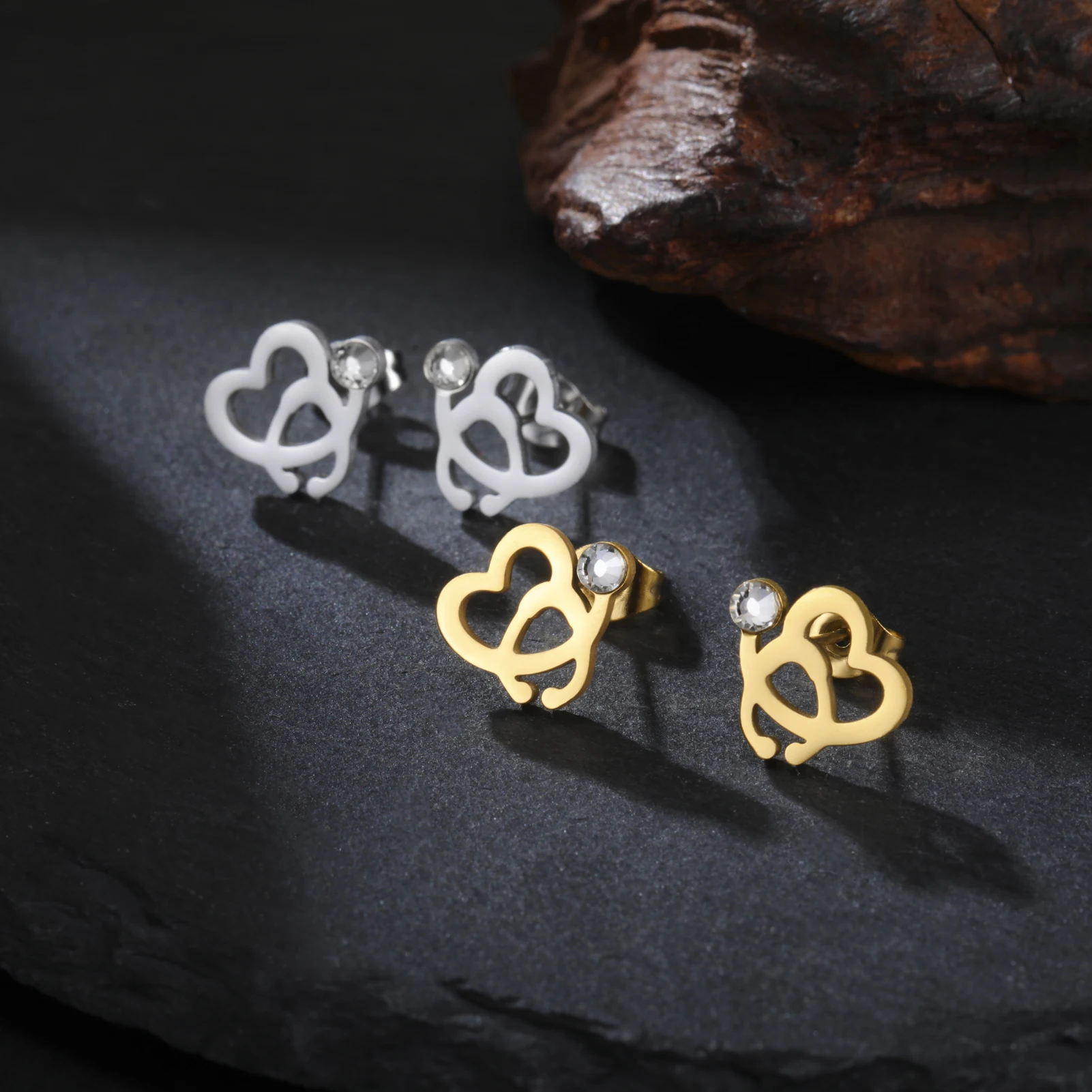

Sipuris Stethoscope Mini Stud Earrings For Women Men Stainless Steel Trendy Zircon Doctor Nurse Jewelry Gifts Wholesale