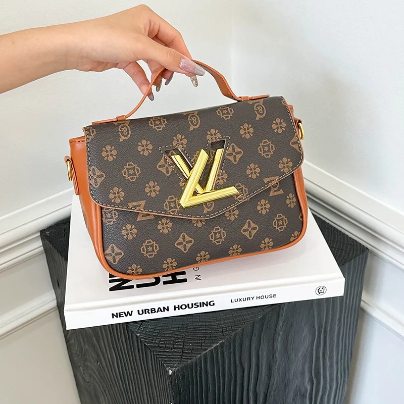 European Style Crossbody Bag 2026, Elegant Small Shoulder Bag, Versatile Day-to-Night Purse, Chic & Functional