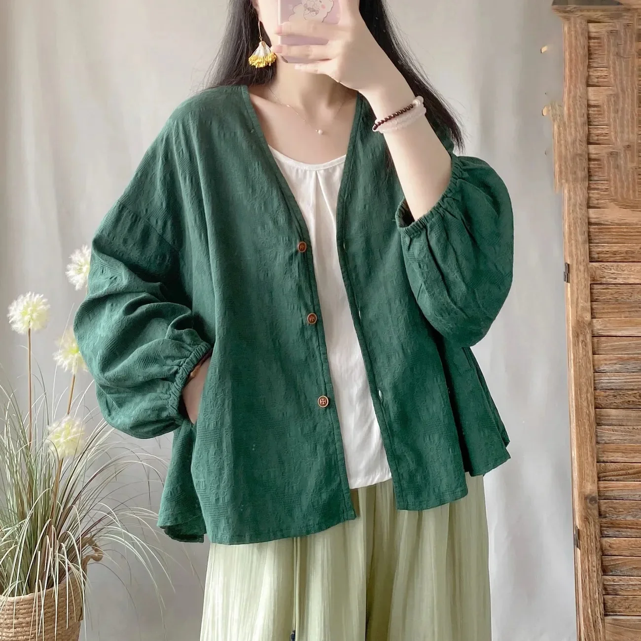 

Loose Cotton Linen Women Summer Top Sun Protection Clothing Outdoor Match Artistic Long Sleeve Shirt Air Conditioning Tank Top
