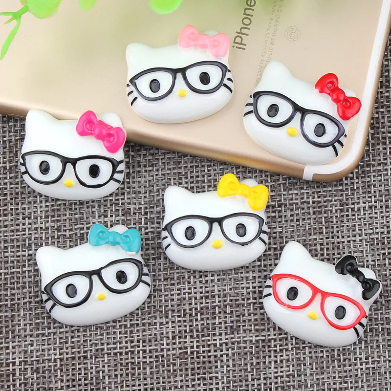 100PCS Wholesale Sanrio KT Cat Resin Accessories Resin Flatback Cabochon Charm DIY Crafts Phone Case Flatback Charms Material