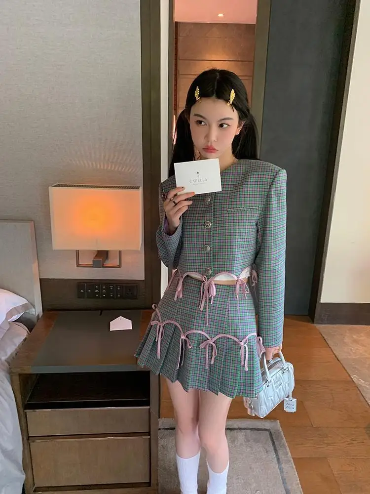 Two-Piece Set Features Contrasting Color Plaid Arc Button Bow Tie Suit Pleated Skirt 2024 Autumn New Two-Piece Set