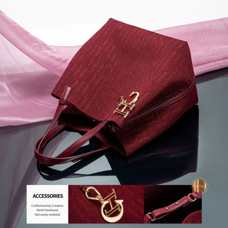 CHCH Fashion New Solid Color Women's Bucket Bag Large Capacity Letter Design Small Card Bag Accessories Handbag view 2