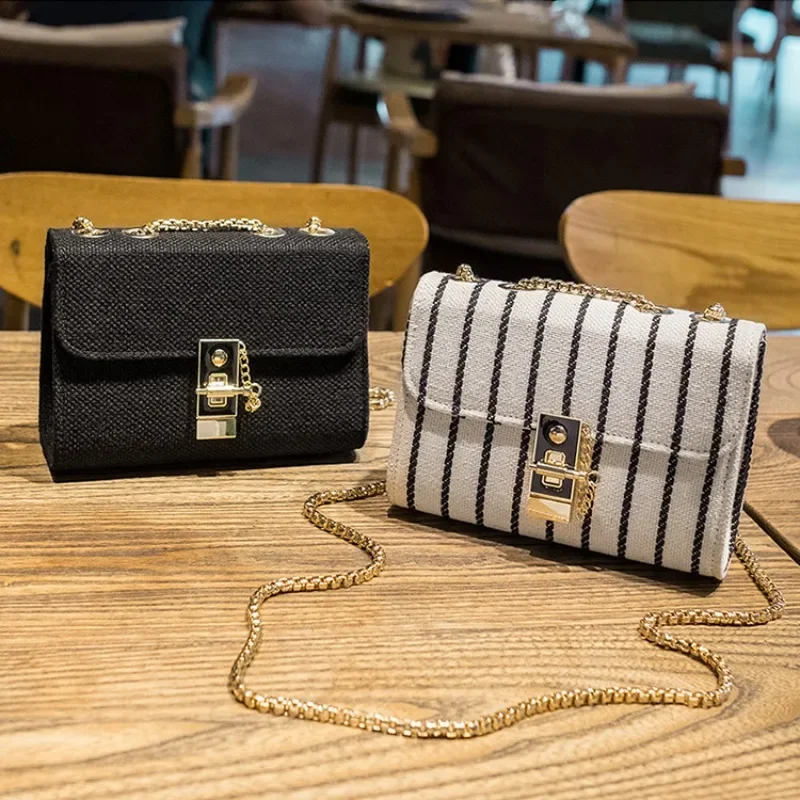 Nuova celebrità di Internet Mini piccola borsa nera per le donne Versatile borsa a tracolla a tracolla retrò borsa a catena borsa estetica di design