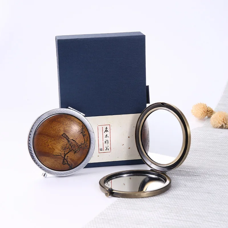 

Lady High-grade Mini Retro Style Makeup Mirror Solid Wood Material Carving Craft Pocket Portable Travel Foldable Cosmetic Mirror