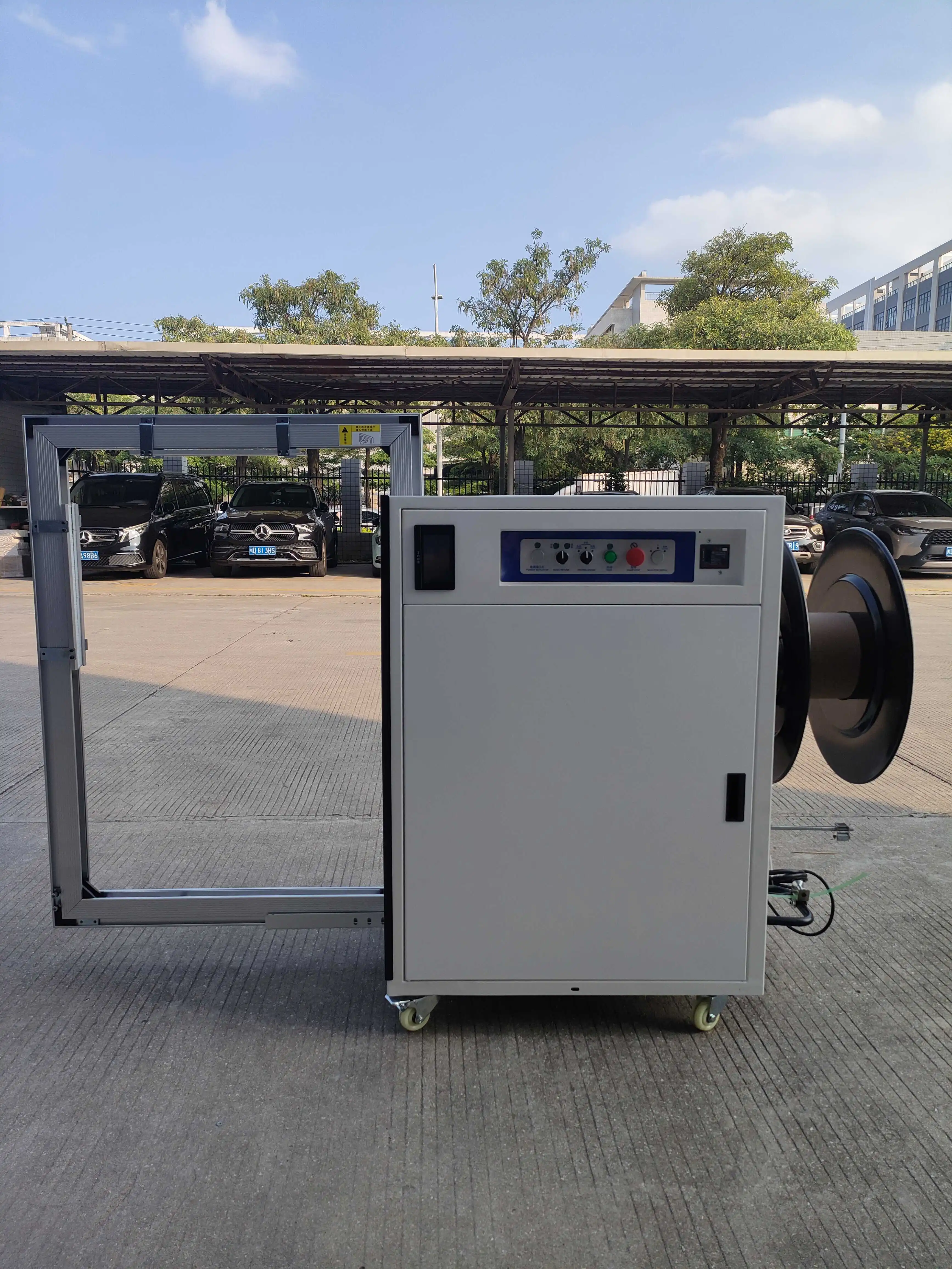 Más allá del paquete, máquina flejadora automática servoaccionada con sello lateral, embalaje de BY-P03C, cintas de PP, tensor de empacadora, envoltura de empaquetador