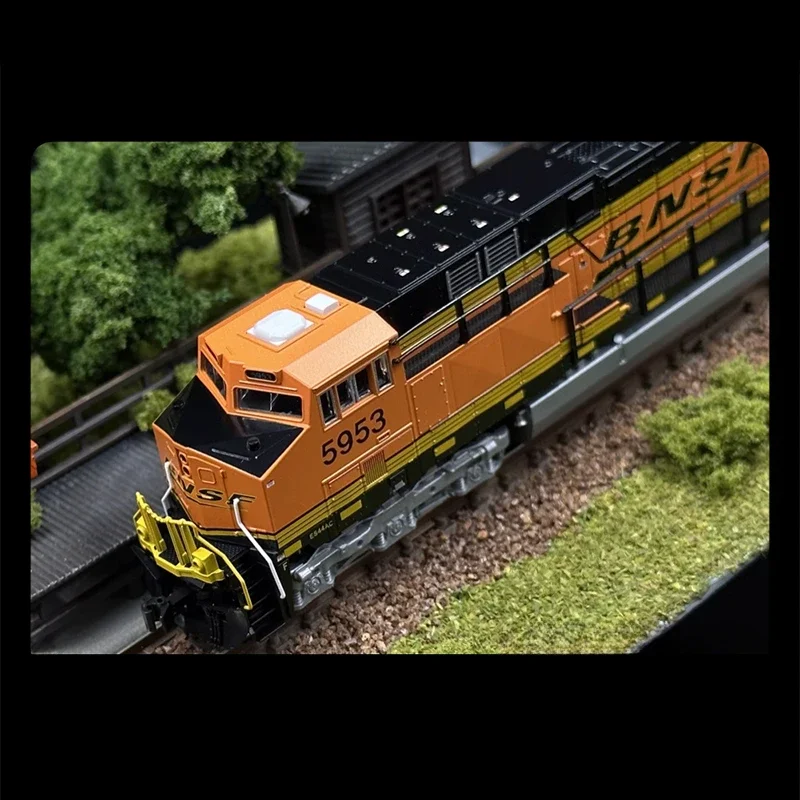 KATO 1/160 Train Model N Scale Rail Car 176-8953 US GE ES44AC Diesel Locomotive BNSF #5953 Model Toys